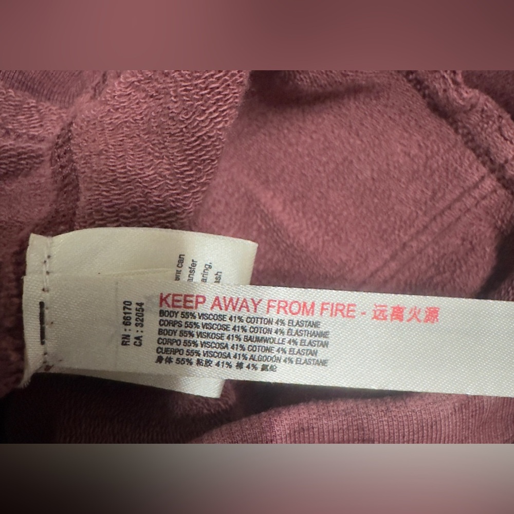 Free People
FP Movement Kyoto Utility-Pocket Leggings
Size Small
Faded Red - Picture 9 of 16